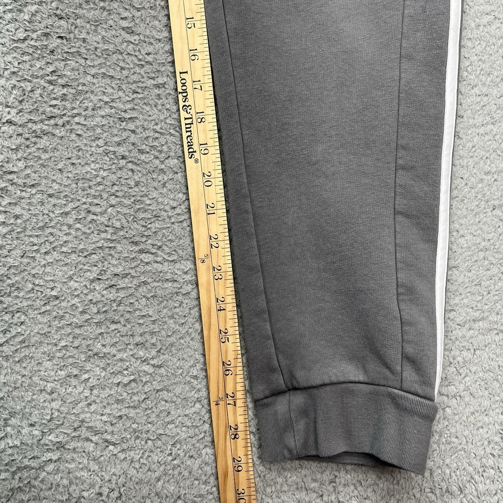 Adidas Essentials Fleece Sweatpants Mens M Gray 3 Stripe Tapered Cuff‎ Joggers - Picture 4 of 14